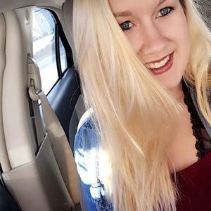 Meet your Posher, Kelsey